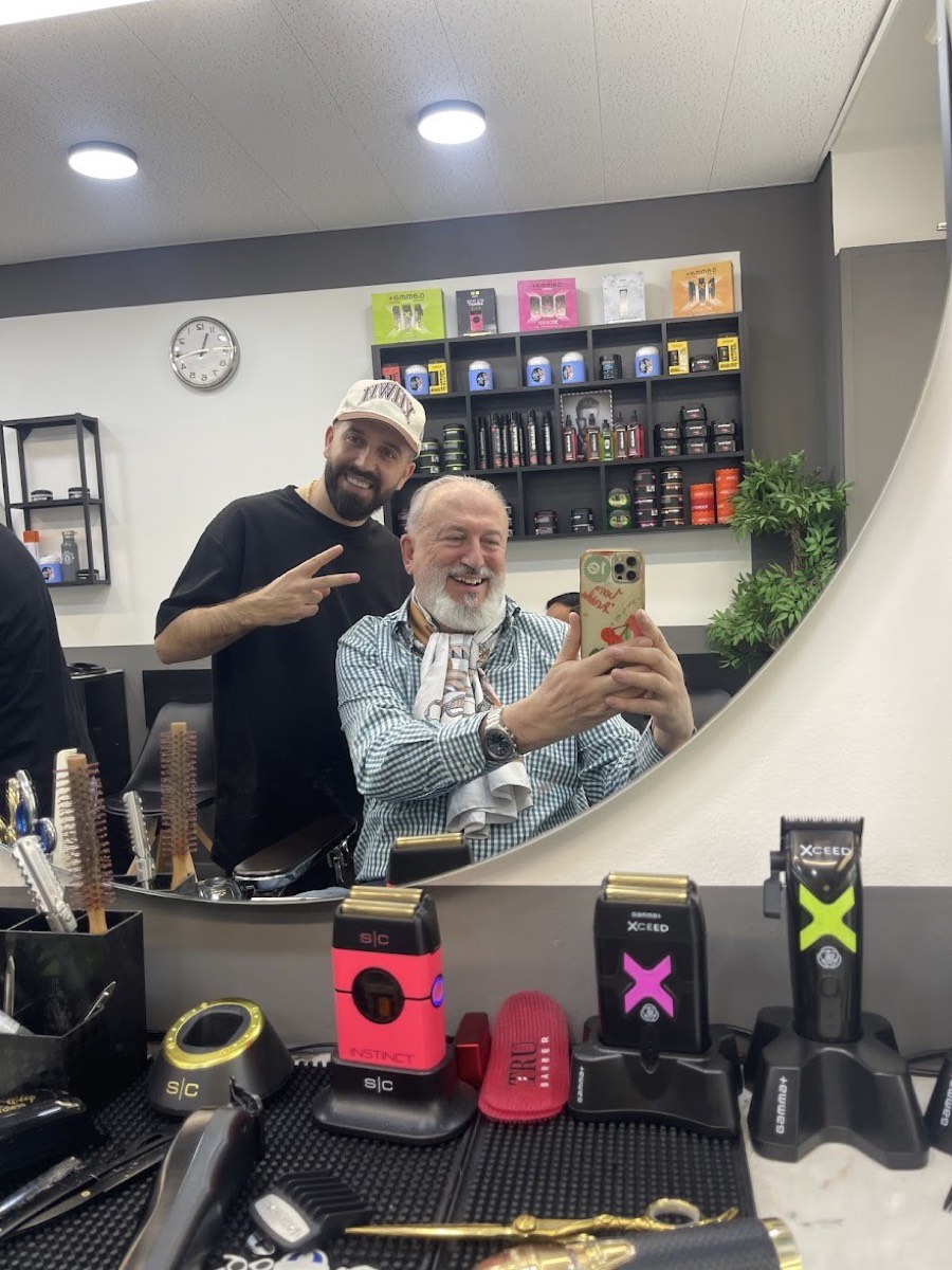 Coiffeur Leo